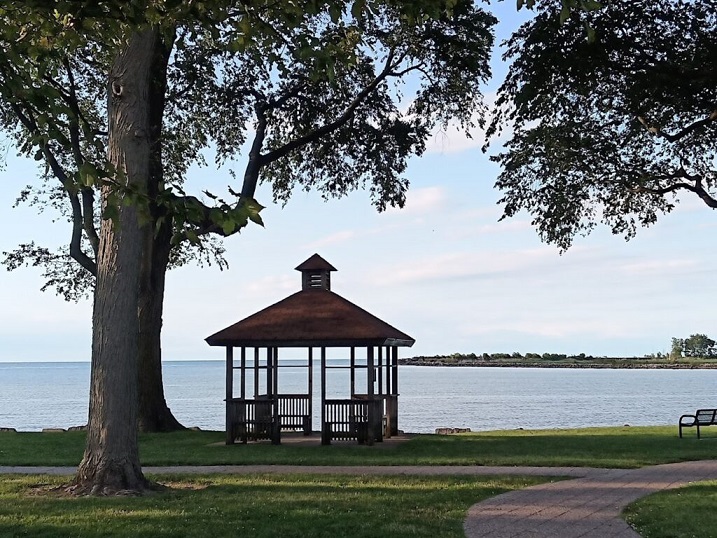 Lake Front Park
